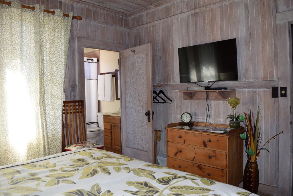 Poipu Bed And Breakfast Inn Koloa Dış mekan fotoğraf